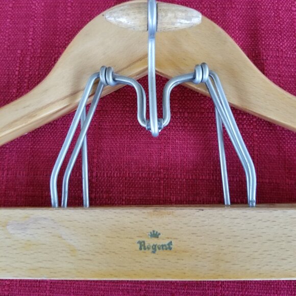 Vintage Regent 18” Solid Wood Heavy Duty Suit Hanger - Picture 2 of 14